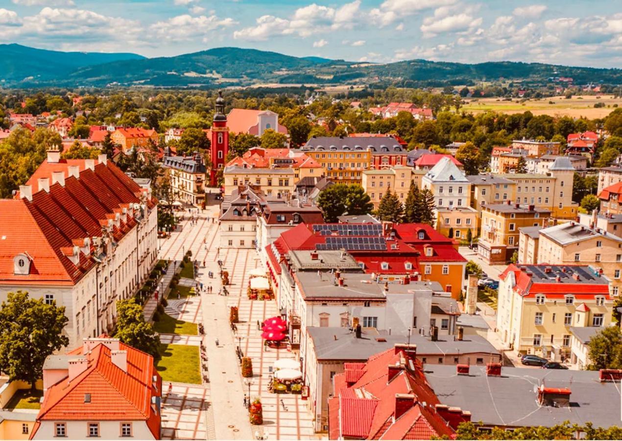 Апартаменти Pod Korona 5 Єленя-Ґура Екстер'єр фото